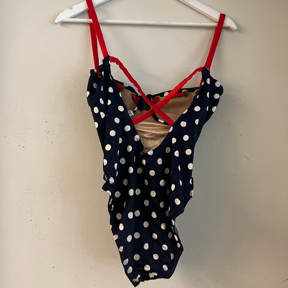 Vintage Style Polka Dot Swimsuit - Picture 3 of 5